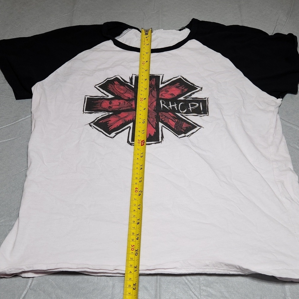 Red Hot Chili Peppers T-Shirt - Picture 6 of 6